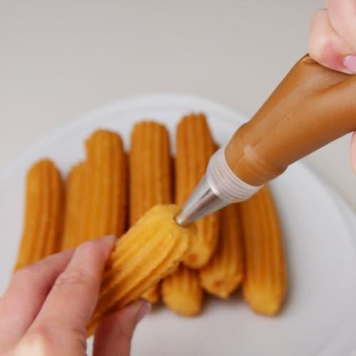 Churrera Churro Maker with Piping Bag Churro Filler. Homemade Delicious  Churros. Easy QR-Recipe Included to Prepare and Fill Your Own Churros at  Home. Includes Two Brushes for Easy Cleaning. 