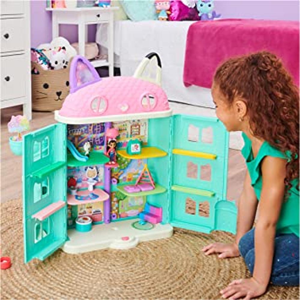 Gabby’s Dollhouse, Casa de Muñecas con 2 Figuras de Juguete, 8 Muebles, 3  Accesorios, 2 Cajas Sorpresa y Sonidos, Juguetes para niños y niñas a  Partir